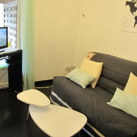 Apartment T1 De Letious *