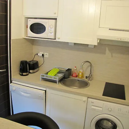 Apartment T1 De Letious *